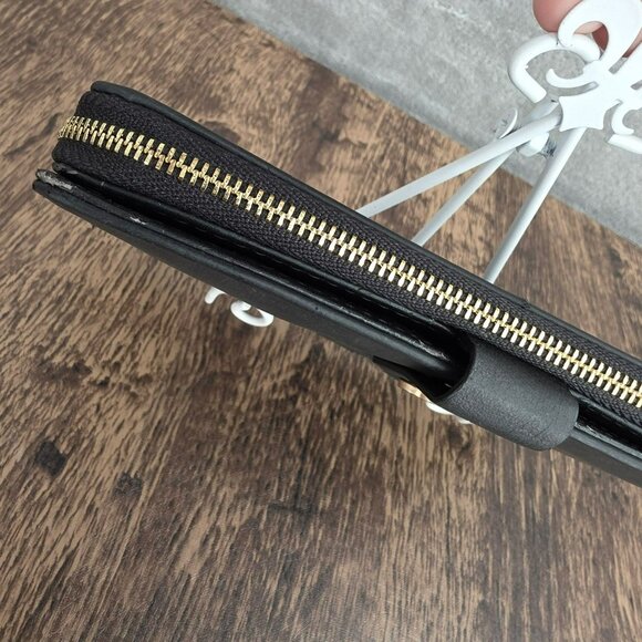 Prettyzys Faux Leather Wallet Black Gold Zip Card Slot ID Snap 2 Section Classic - Picture 7 of 13